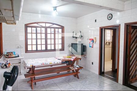 Casa à venda com 500m², 6 quartos e 12 vagascozinha