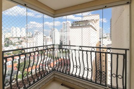 Apartamento à venda com 183m², 3 quartos e 3 vagasVaranda do quarto 1