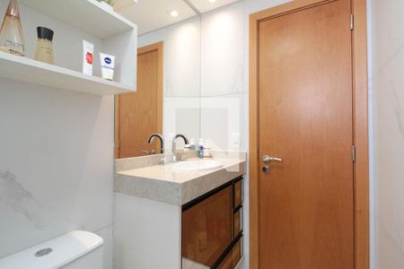 Apartamento à venda com 183m², 3 quartos e 3 vagasBanheiro do quarto 1