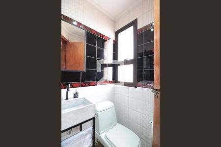 Lavabo de apartamento à venda com 3 quartos, 113m² em Vila Bertioga, São Paulo