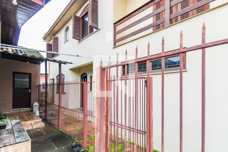 Casa à venda com 224m², 3 quartos e 5 vagasCasa 2