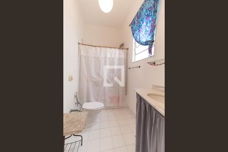 Studio à venda com 70m², 1 quarto e sem vaga Studio à venda com 70m², 1 quarto e sem vagaBanheiro