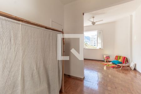 Studio à venda com 70m², 1 quarto e sem vaga Studio à venda com 70m², 1 quarto e sem vagaQuarto 2