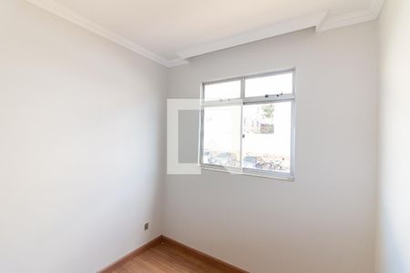 Quarto 1 de apartamento à venda com 3 quartos, 60m² em Heliópolis, Belo Horizonte