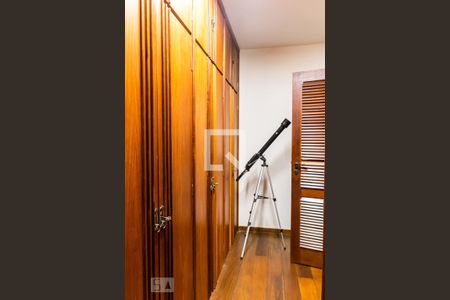 Casa à venda com 2 quartos, 570m² em Pampulha, Belo Horizonte