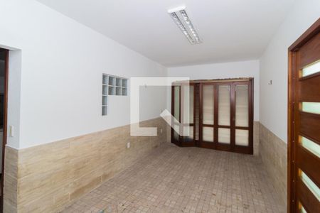 Casa à venda com 280m², 5 quartos e 6 vagasGaragem