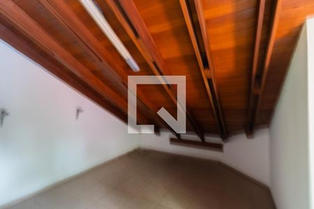 Casa à venda com 280m², 5 quartos e 6 vagasSótão