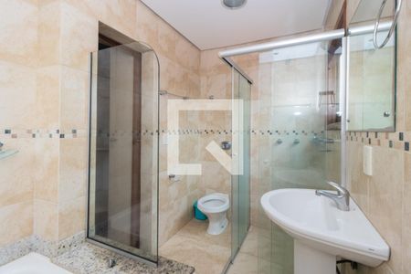 Casa à venda com 280m², 5 quartos e 6 vagasQuarto Suíte 1-Banheiro