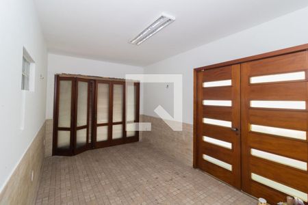 Casa à venda com 280m², 5 quartos e 6 vagasGaragem