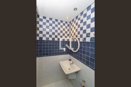 Casa à venda com 280m², 5 quartos e 6 vagasQuarto Suíte 2-Banheiro