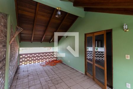 Casa à venda com 280m², 5 quartos e 6 vagasSótão