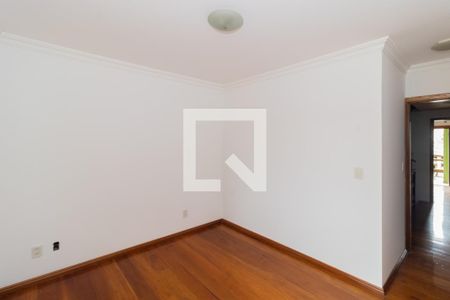 Casa à venda com 280m², 5 quartos e 6 vagasQuarto 2