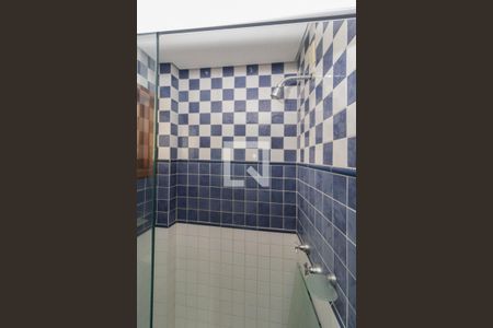 Casa à venda com 280m², 5 quartos e 6 vagasQuarto Suíte 2-Banheiro