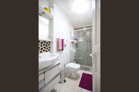 Casa à venda com 140m², 5 quartos e 2 vagasBanheiro