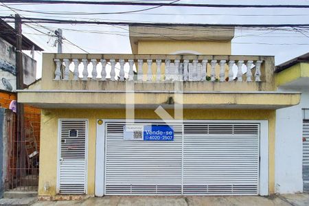 Casa à venda com 140m², 5 quartos e 2 vagasFachada