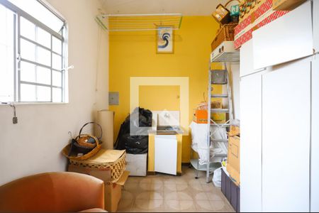 Casa à venda com 140m², 5 quartos e 2 vagasLavanderia