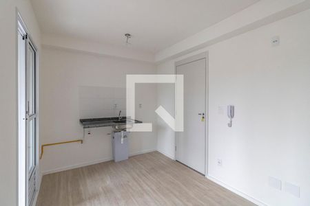 Sala e Cozinha de apartamento à venda com 2 quartos, 31m² em Vila Monumento, São Paulo