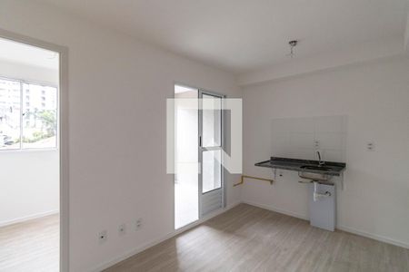Sala e Cozinha de apartamento à venda com 2 quartos, 31m² em Vila Monumento, São Paulo
