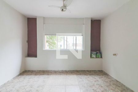 Suite de casa à venda com 3 quartos, 135m² em Jardim Centenário, São Paulo