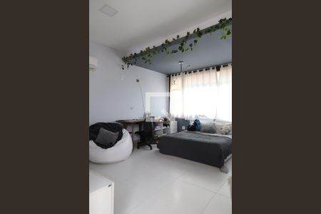 Apartamento à venda com 392m², 4 quartos e 2 vagasSuíte 2