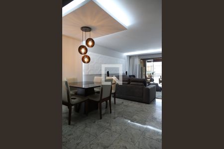 Apartamento à venda com 392m², 4 quartos e 2 vagasSala