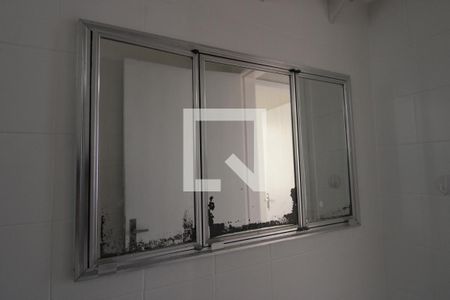 Apartamento à venda com 68m², 2 quartos e 1 vagaDetalhe do Banheiro