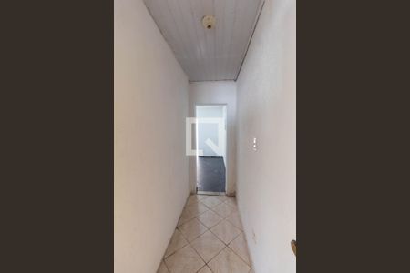 Casa à venda com 70m², 2 quartos e 2 vagas Casa à venda com 70m², 2 quartos e 2 vagasCorredor