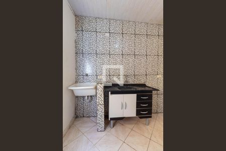 Casa à venda com 70m², 2 quartos e 2 vagas Casa à venda com 70m², 2 quartos e 2 vagasCozinha