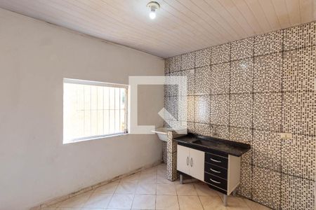 Casa à venda com 70m², 2 quartos e 2 vagas Casa à venda com 70m², 2 quartos e 2 vagasCozinha