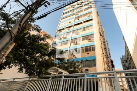 Apartamento à venda com 60m², 2 quartos e 1 vagaFachada