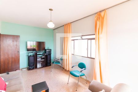 Sala de casa à venda com 3 quartos, 150m² em Guarujá, Belo Horizonte