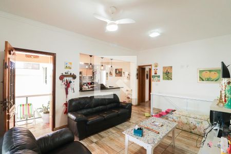 Sala de casa para alugar com 4 quartos, 256m² em Jardim Carlu, São Paulo