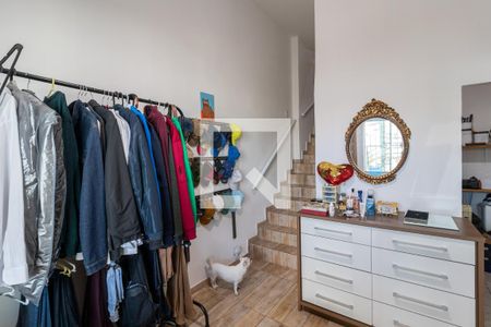 Casa à venda com 246m², 4 quartos e 3 vagasQuarto 4 - 2º andar