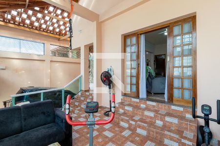 Quintal Frontal de casa à venda com 4 quartos, 246m² em Jardim Carlu, São Paulo