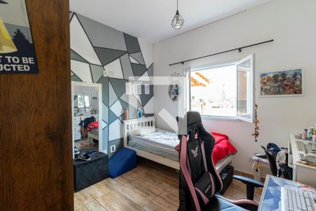 Casa à venda com 246m², 4 quartos e 3 vagasQuarto 2