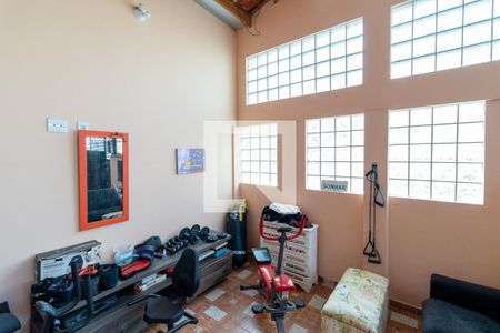 Quintal Frontal de casa à venda com 4 quartos, 246m² em Jardim Carlu, São Paulo