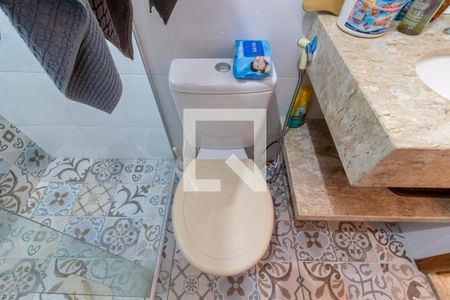 Casa à venda com 246m², 4 quartos e 3 vagasBanheiro 1