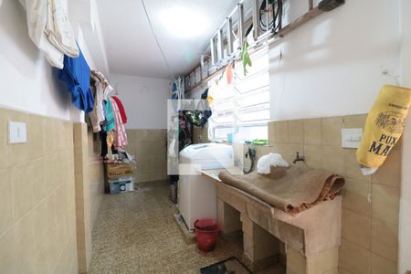 Casa à venda com 200m², 3 quartos e 2 vagasArea de Serviço