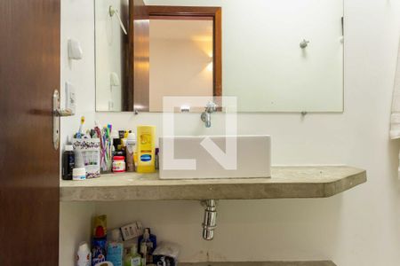 Casa para alugar com 580m², 5 quartos e 5 vagasBanheiro da Suíte 1