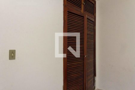 Casa para alugar com 580m², 5 quartos e 5 vagasSuíte 4