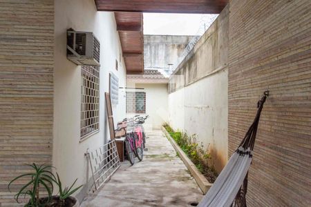 Casa para alugar com 580m², 5 quartos e 5 vagasQuintal