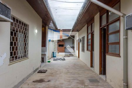 Casa para alugar com 580m², 5 quartos e 5 vagasQuintal