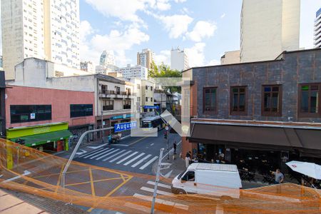 Apartamento para alugar com 70m², 2 quartos e sem vagaVista