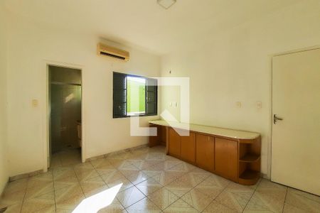 Casa à venda com 500m², 8 quartos e 2 vagas Casa à venda com 500m², 8 quartos e 2 vagasSuíte 1