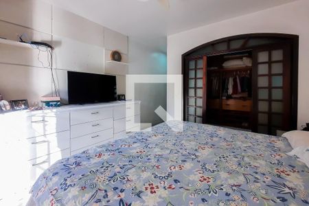 Casa à venda com 500m², 8 quartos e 2 vagas Casa à venda com 500m², 8 quartos e 2 vagasSuíte 3