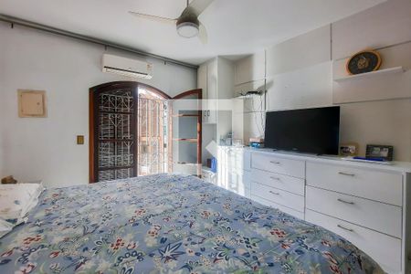 Casa à venda com 500m², 8 quartos e 2 vagas Casa à venda com 500m², 8 quartos e 2 vagasSuíte 3
