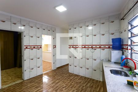 Casa para alugar com 80m², 2 quartos e sem vagacozinha 