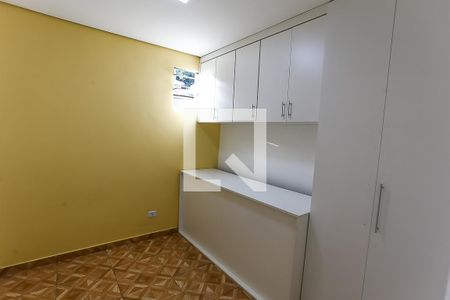 quarto 1 de casa para alugar com 2 quartos, 80m² em Parque Reboucas, São Paulo