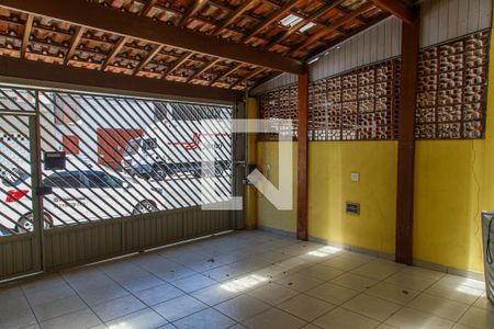 Casa à venda com 150m², 4 quartos e 2 vagasGaragem