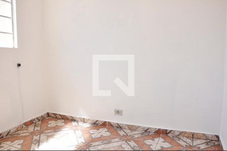 Edícola de casa à venda com 4 quartos, 154m² em Jardim Mariliza, São Paulo